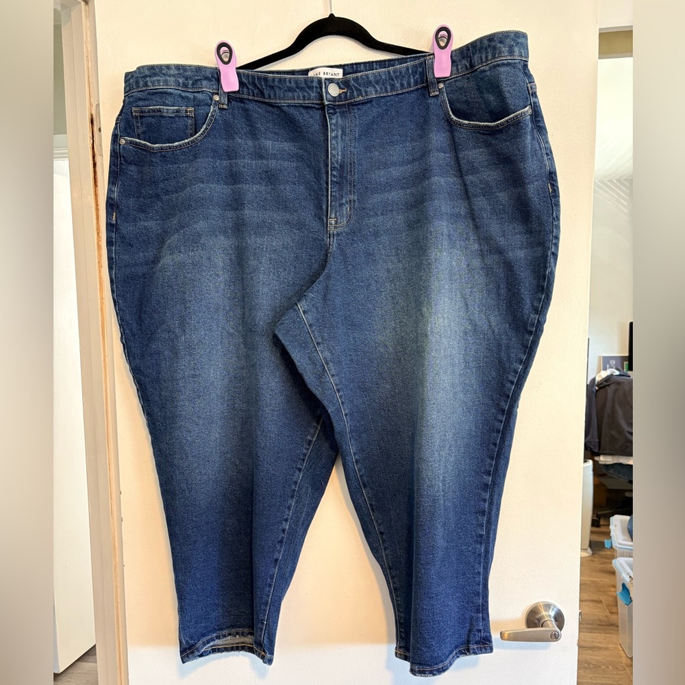 Lane Bryant Mid-Rise Boyfriend Capri Jeans - size 30/32